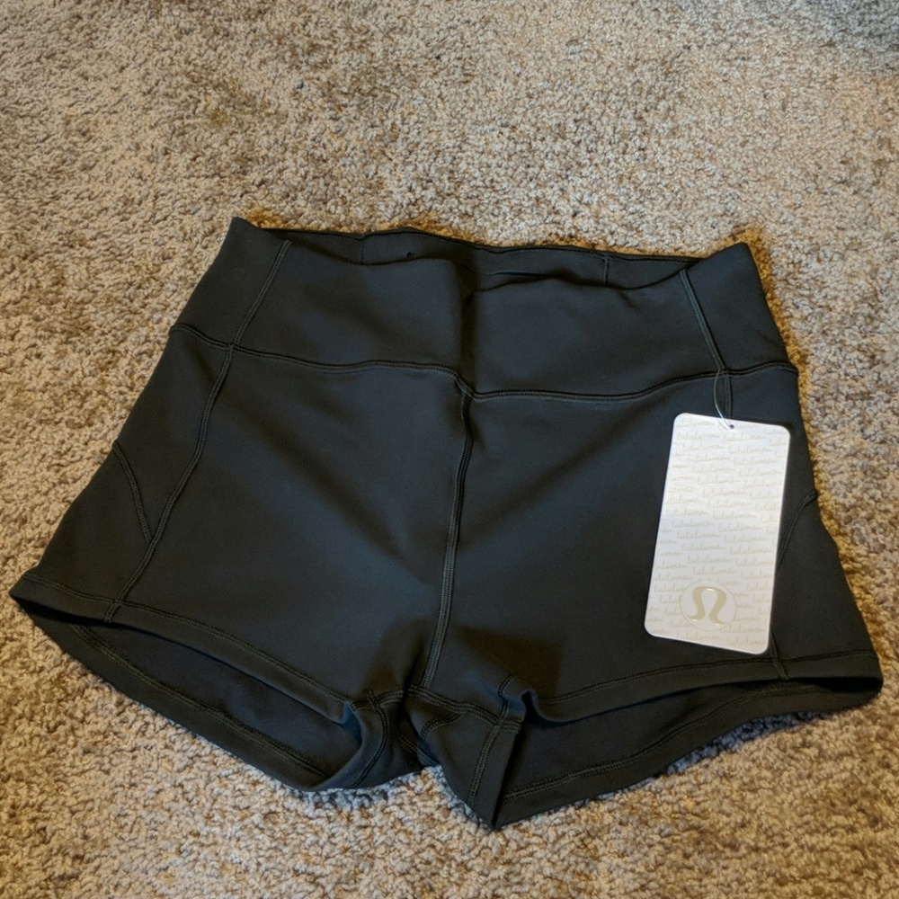 Lululemon "In This Movement" Short Sz 10